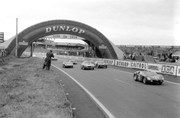 24 HEURES DU MANS YEAR BY YEAR PART ONE 1923-1969 - Page 53 61lm23-Ferrari-246-P-Wolfgang-von-Trips-Richie-Ghinter-17