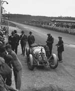 24 HEURES DU MANS YEAR BY YEAR PART ONE 1923-1969 - Page 8 28lm32-BNC-527-C-Michel-Dore-Jean-Treunet-7