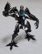 Studio-Series-Leader-Class-The-Fallen-06