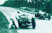 24 HEURES DU MANS YEAR BY YEAR PART ONE 1923-1969 - Page 13 33lm24-AMartin-Ulster-ACBertelli-SDavis