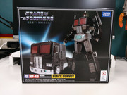 Masterpiece-MP-49-Black-Convoy15