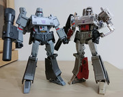 MP-29-Megatron-In-Hand-images-04