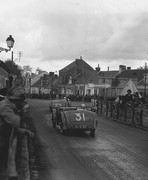 24 HEURES DU MANS YEAR BY YEAR PART ONE 1923-1969 - Page 8 28lm31-Tracta-FWD-Roger-Bourcier-Hector-Vasena-6