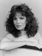 Jaclyn-Smith-c28