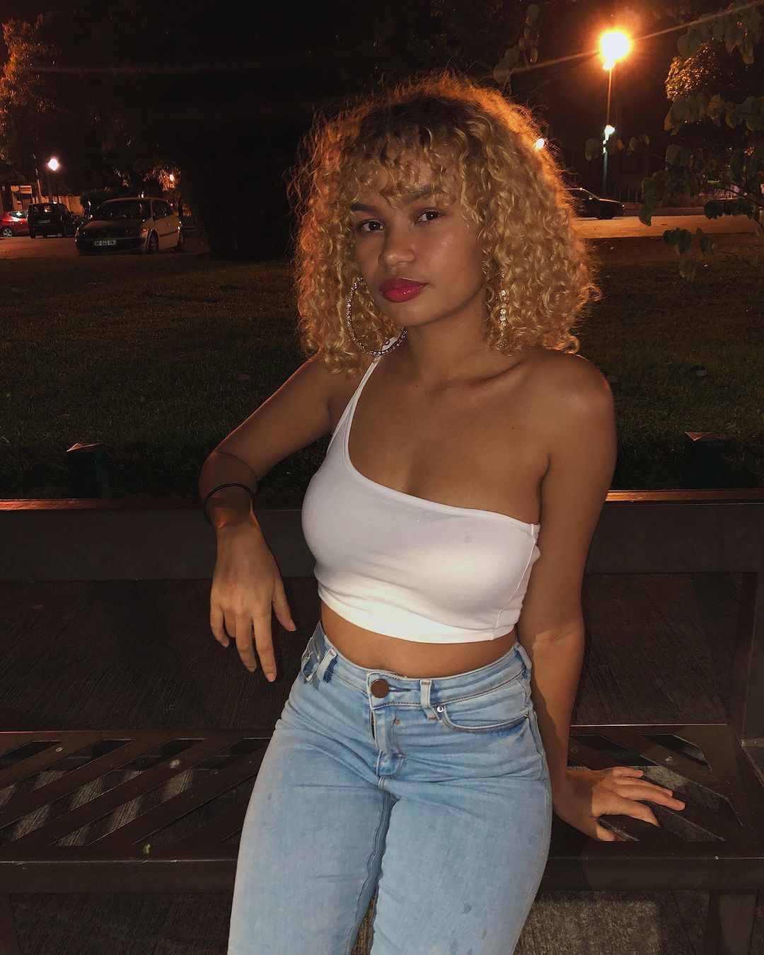 goldenticia-5.jpg