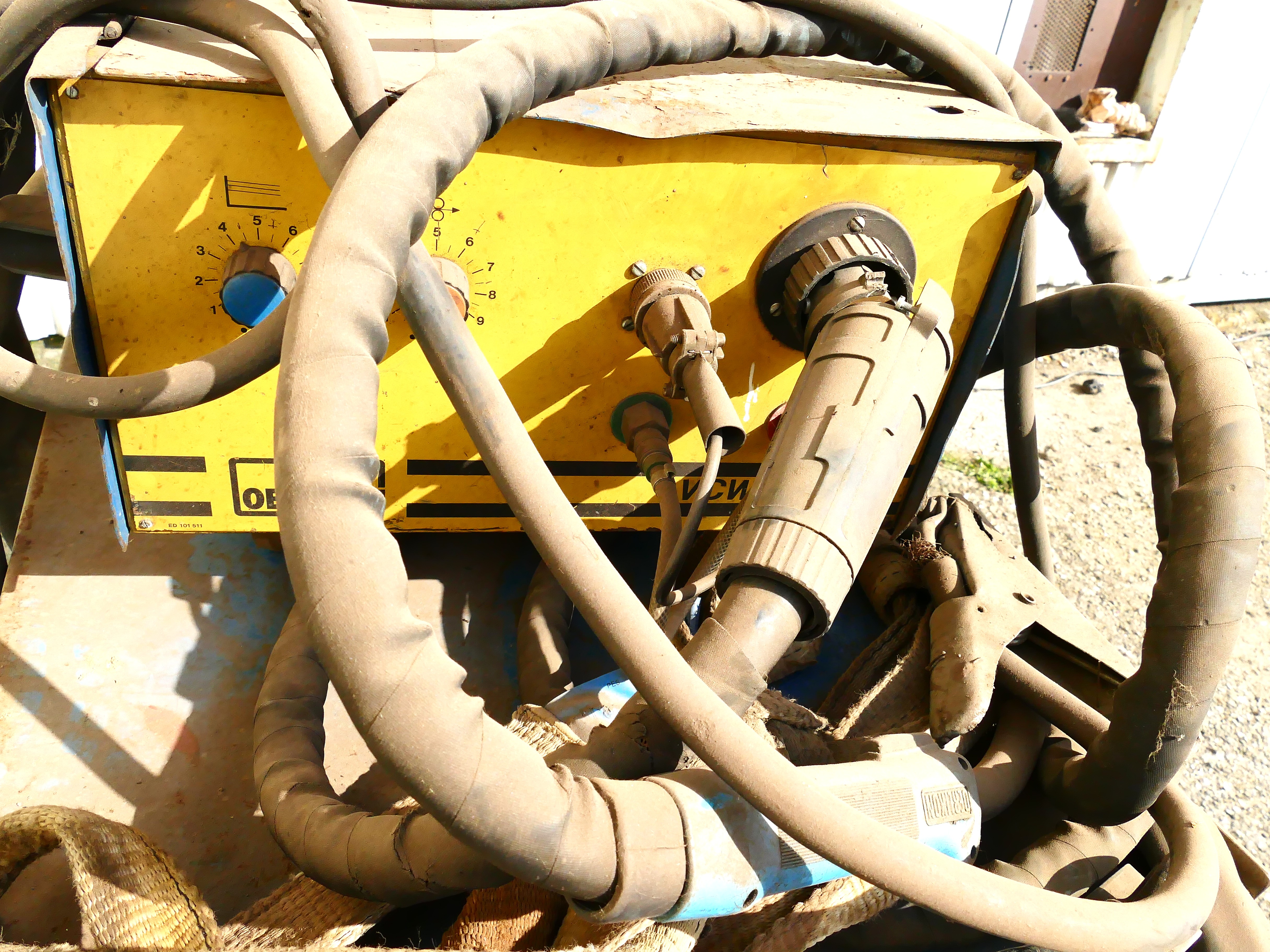 Oerlikon externer Drahtvorschub und Schlauchpaket