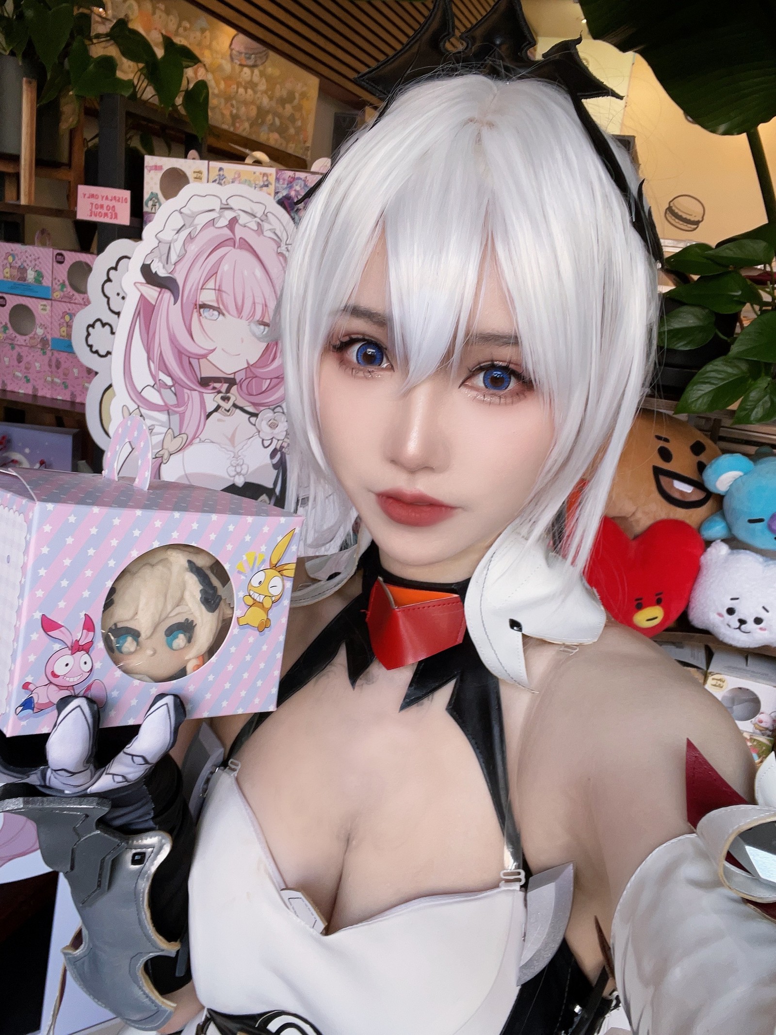 狐洛洛子 – 会员订阅合集 超全写真包（368P-528.2MB）高清作品插图1