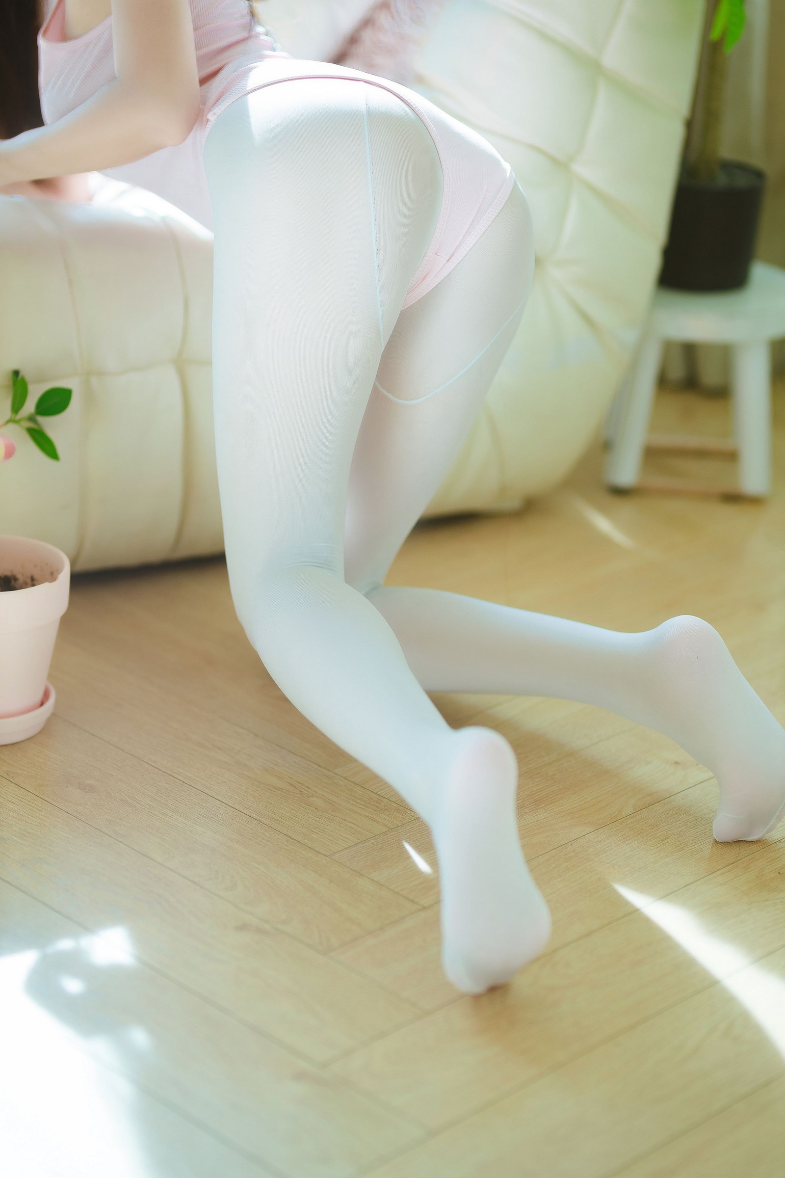 三無人型福利写真：白丝桃子甜美 COS 套图（60P／171.8M）插图2