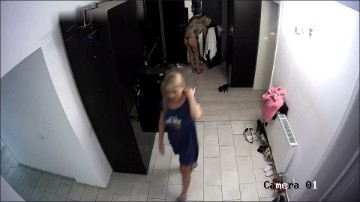 [Image: Voyeur58125114014.jpg]