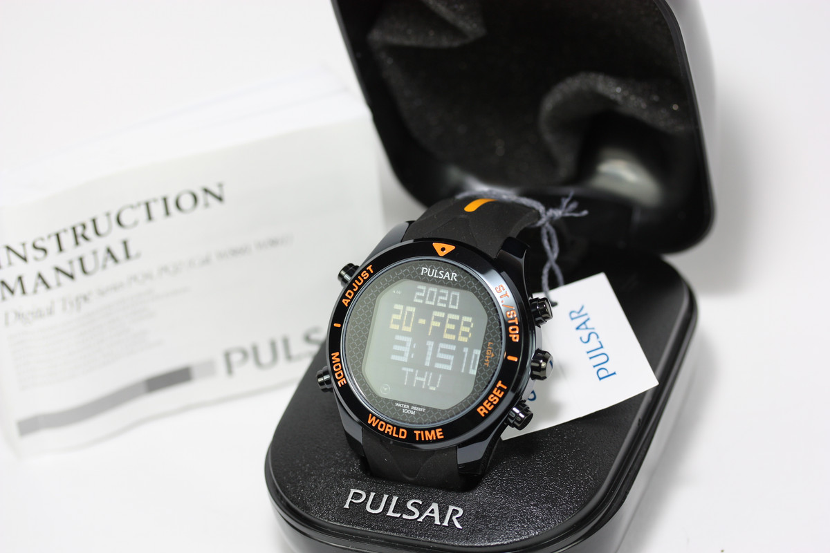 pulsar mens pulsar alarm chronograph lcd watch pq2037x1