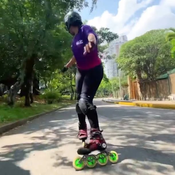 rollerbladng529 nuestra Reina del Fakie y Poderosa Miiiiiiisshh powergirlsbga