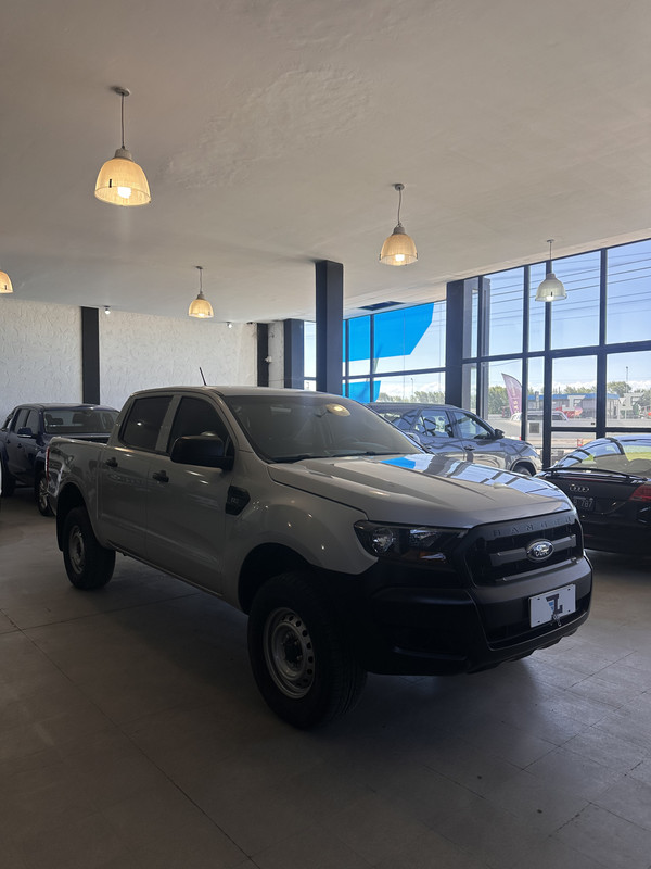 Ford Ranger XL 4X4 2.2 - 3