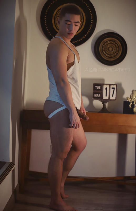 043