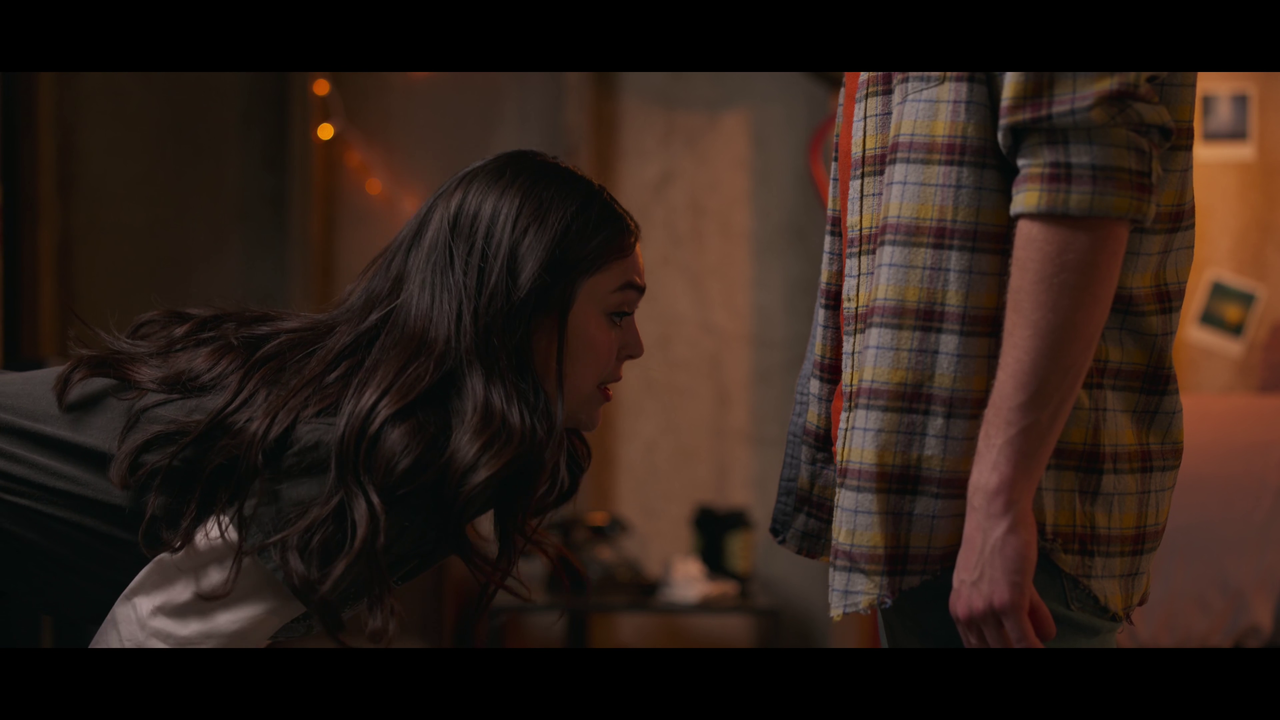 vlcsnap-2023-12-02-01h00m46s709