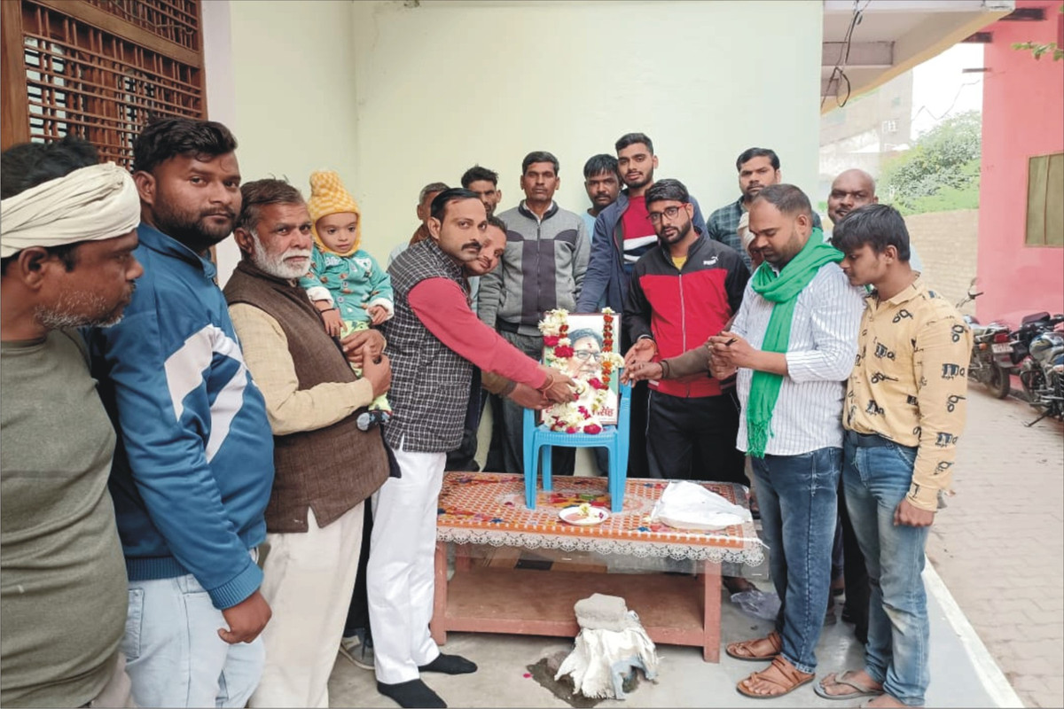 रालोद ने पूर्व केंद्रीय मंत्री चौधरी अजीत सिंह की जयंती मनाई