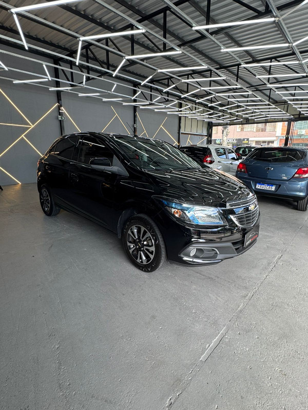 Chevrolet Onix LTZ 1.4 - Foto principal