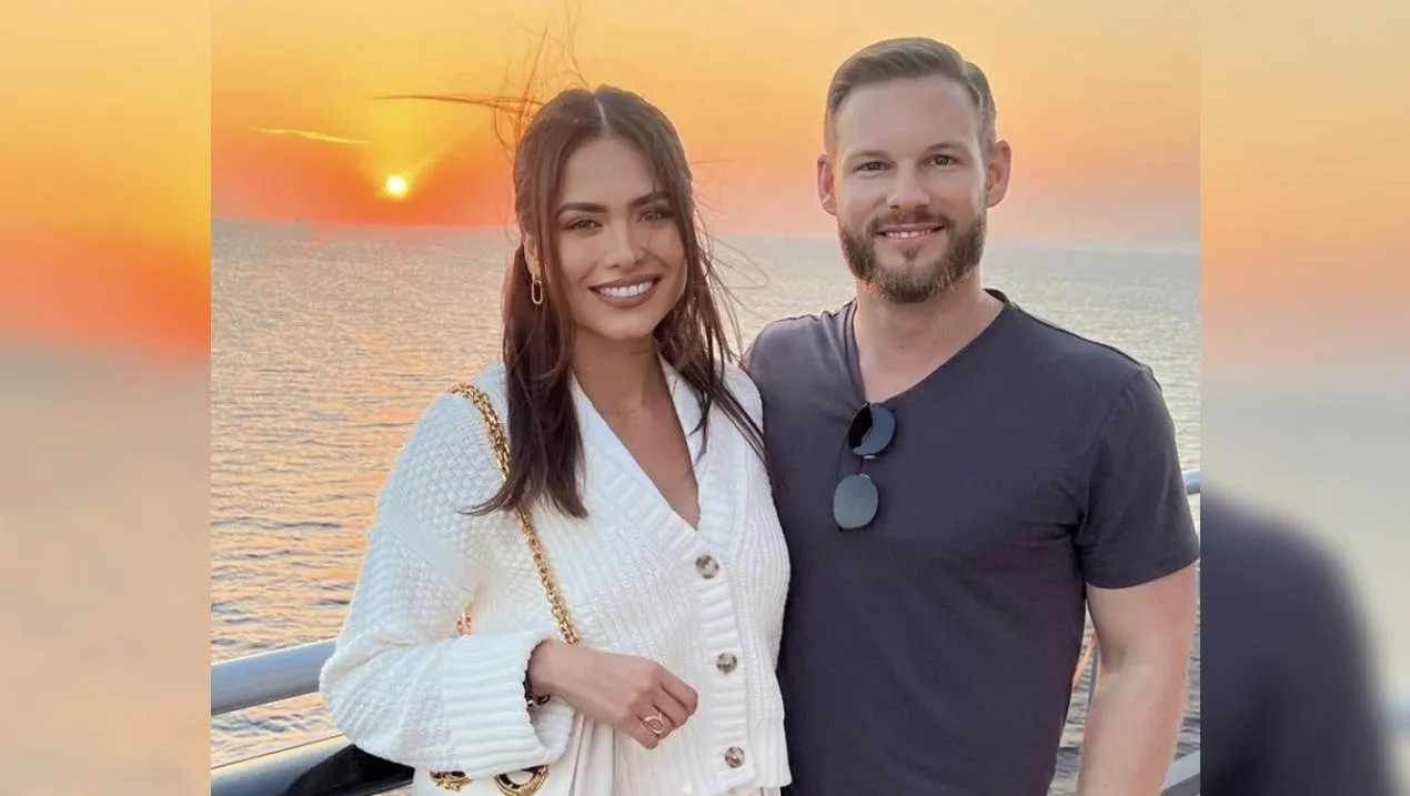 Andrea Meza y Ryan Proctor se comprometen en Nueva York, así fue el momento