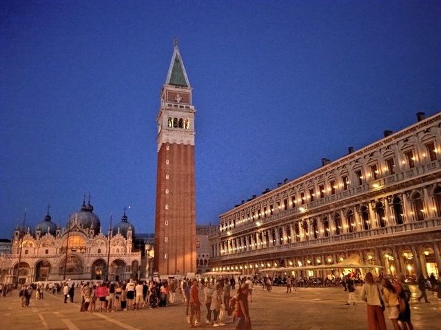 Pizcas de arte en Venecia, Mantua, Verona, Padua y Florencia - Blogs de Italia - Pateando Venecia entre iglesias y museos (22Kms) (219)