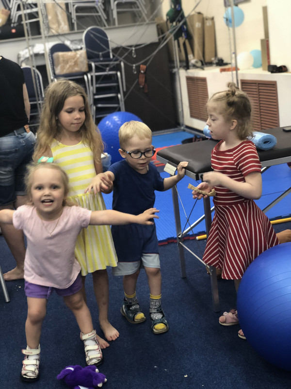 07E55E83-7B2B-45FA-87AE-F398DCCF16E4