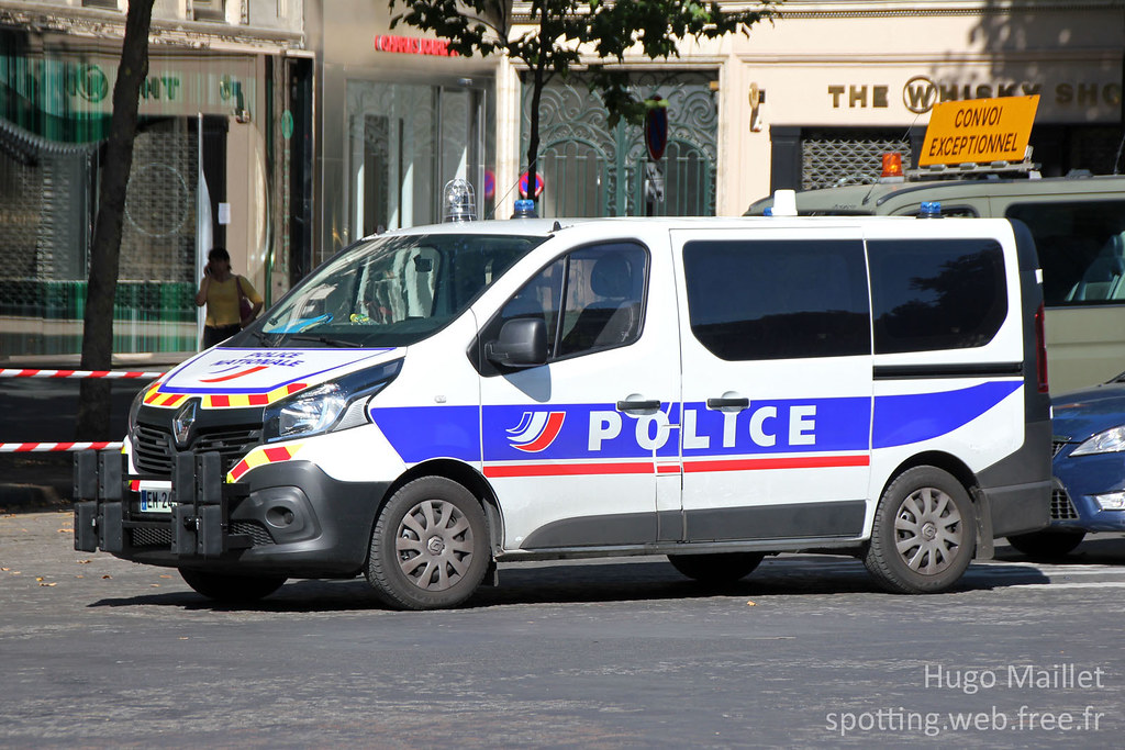 [Image: Traffic_Police.jpg]