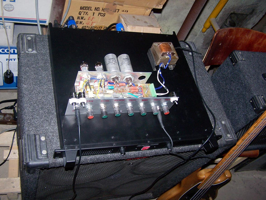 84_el_preamp_pkn_lc2002_dzm
