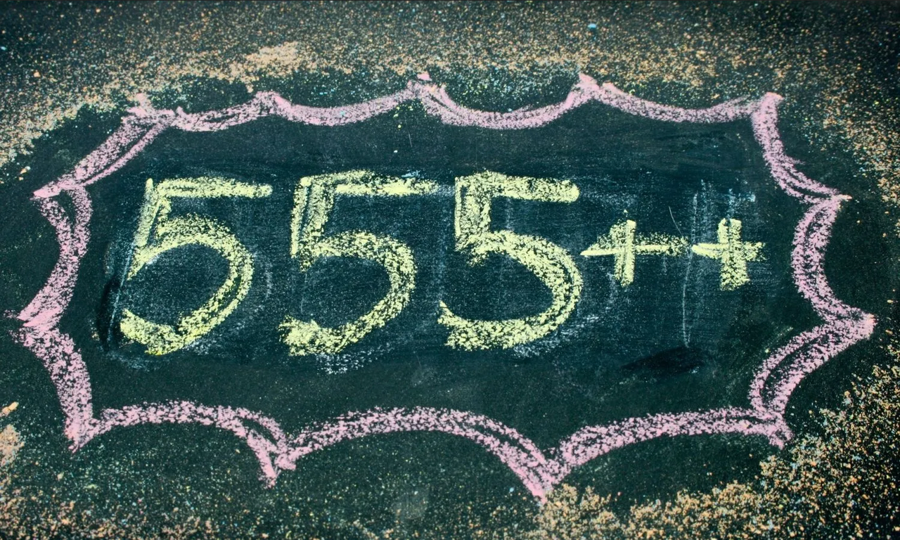 ¿Cuál es el significado de ver el 555? Esto te quiere decir el universo