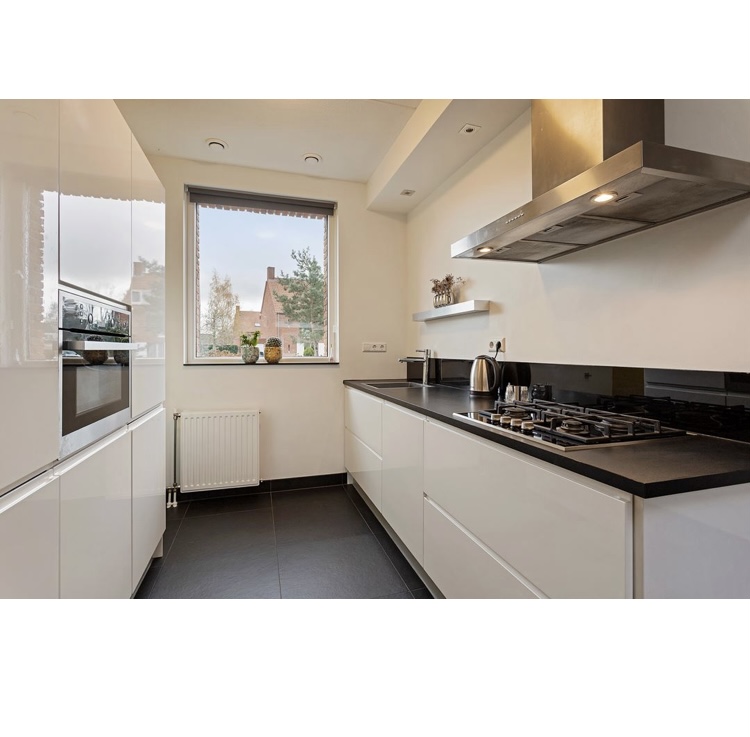 8A87C810-3D1F-4E74-8647-AB0F0541AA07