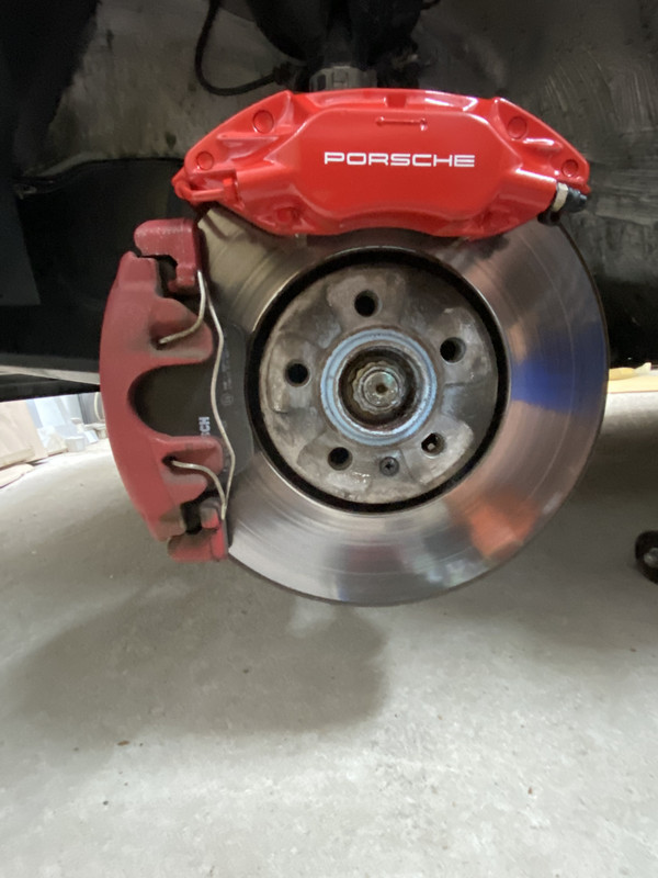 BC2071B9-5DE8-484B-BDFE-026C1CC5E344