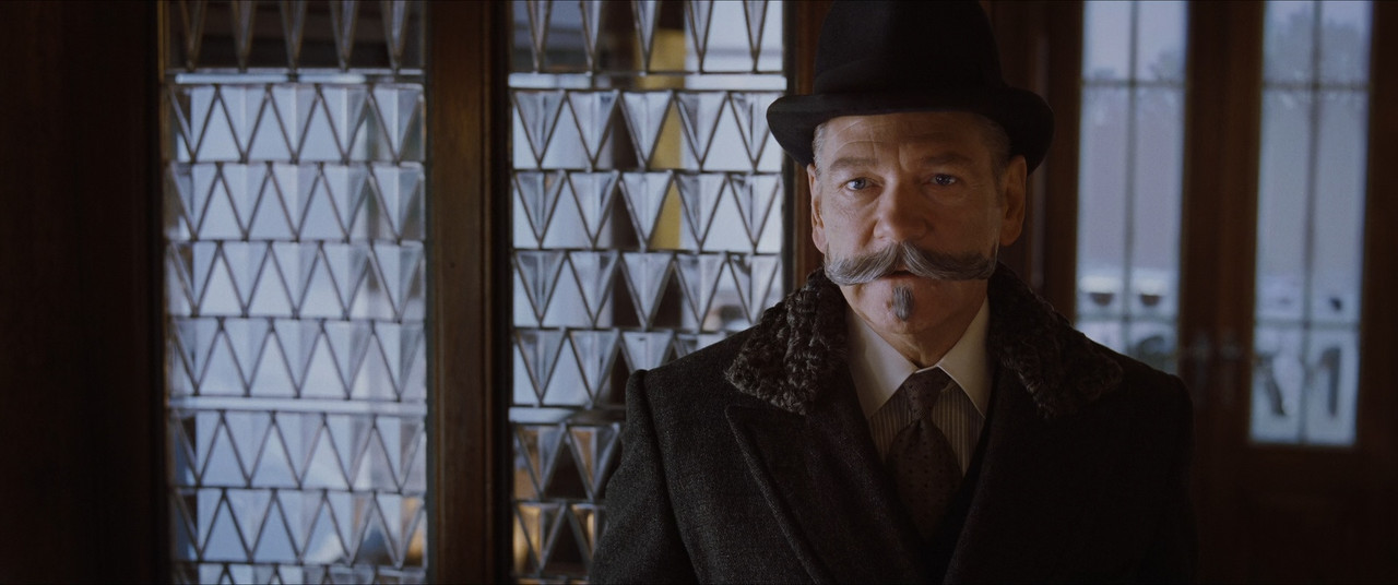 Murder on the Orient Express (2017).mkv_snapshot_01.44.10_[2018.