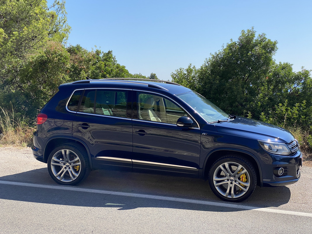 799F1A0F-283A-439E-BFBA-88AC9AD0D8D2