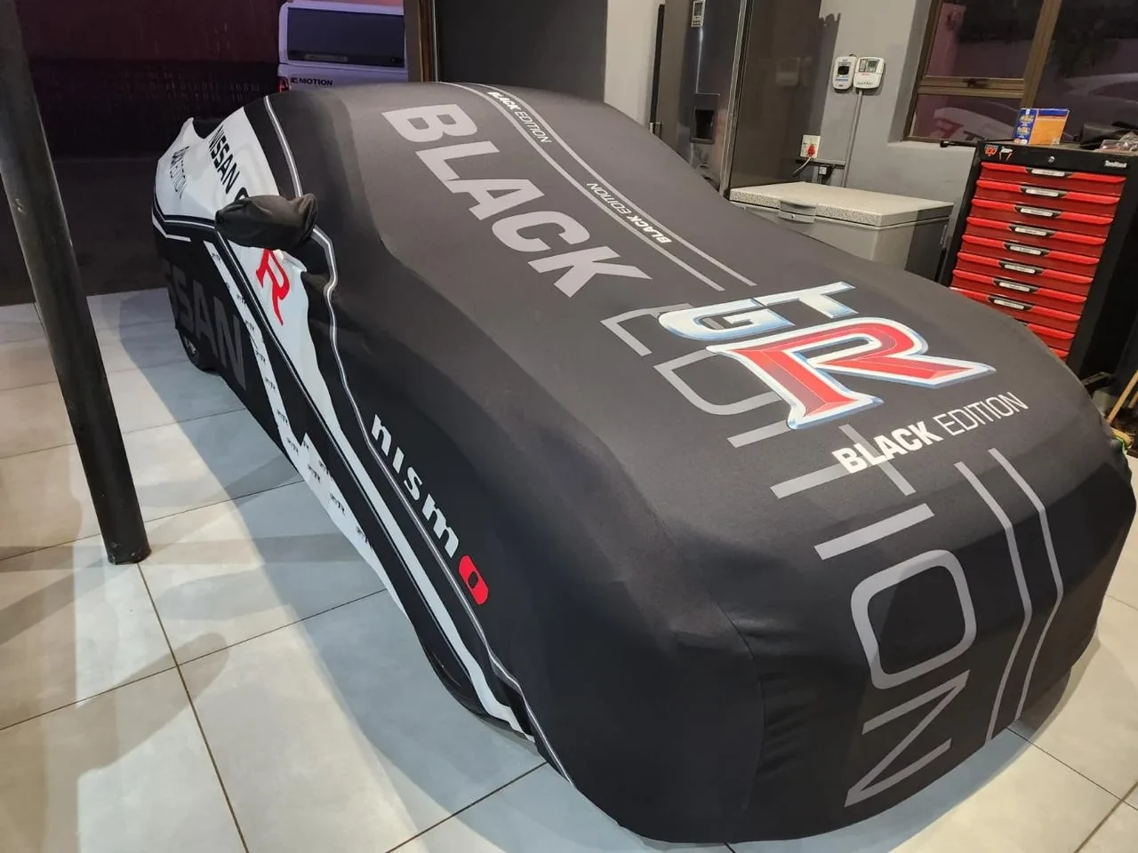 Nissan GTR Indoor Artistic Cover