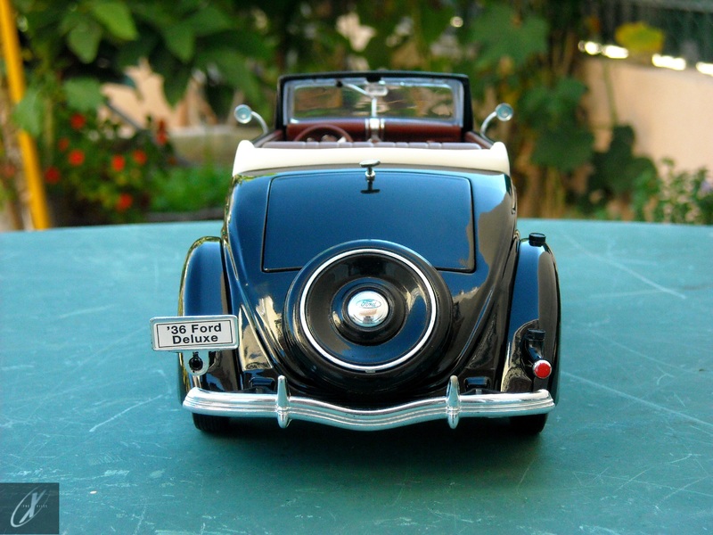 Ford Model 68 DeLuxe Convertible (7)