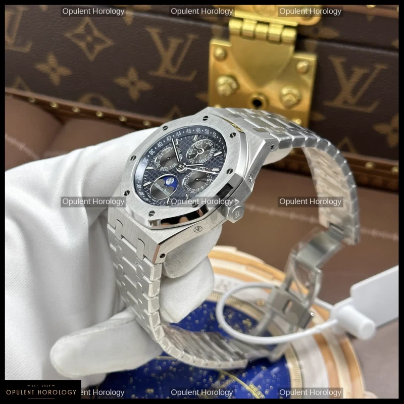 Audemars Piguet Royal Oak Perpetual Calendar 26574TI 41mm Automatic Swiss Movement