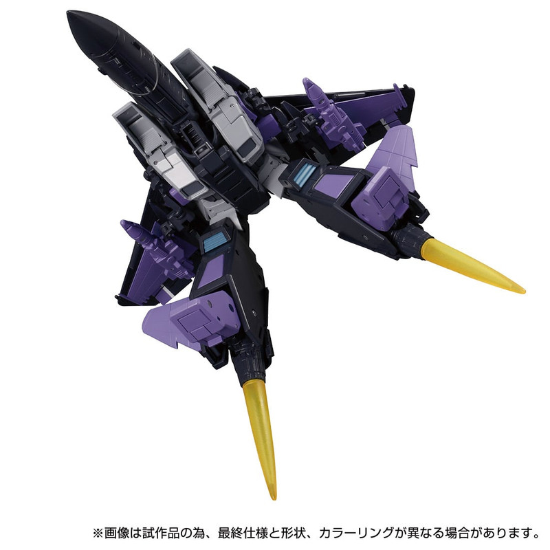 Masterpiece-MP-52-Skywarp-07