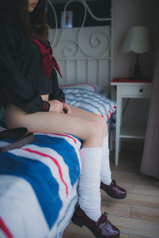[Image: R18-6.jpg]