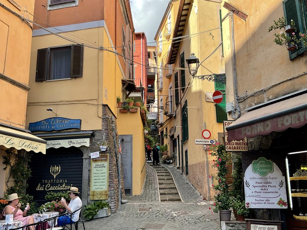 Жаркий сентябрь на побережье Тирренского моря. Жаркий сентябрь на побережье Тирренского моря.