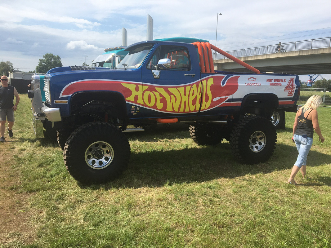 3BD99C36-0090-4437-85A5-BBE5DEA773C2