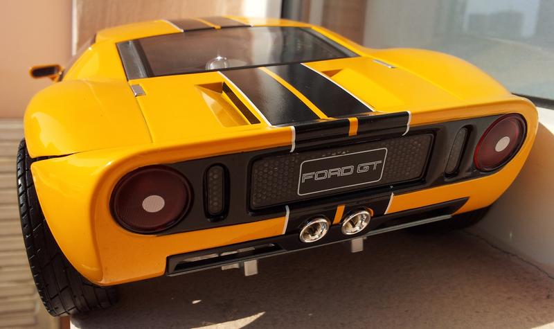 1:12 MotorMax Ford GT Concept Diecast Model