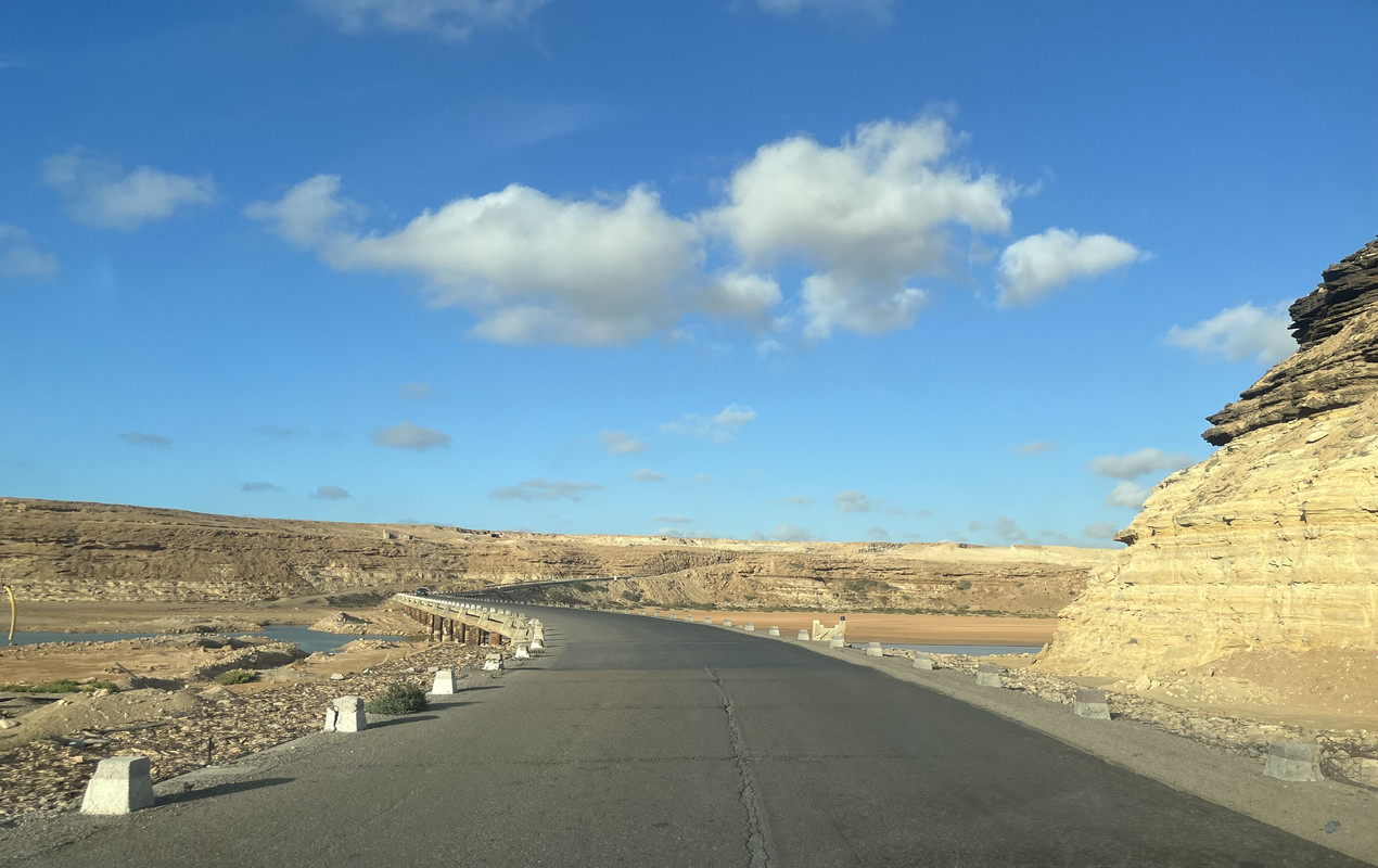 Carreteras, Gendarmería y Estaciones de Servicio - Al Sur del Sur: entre el desierto y el océano (16)