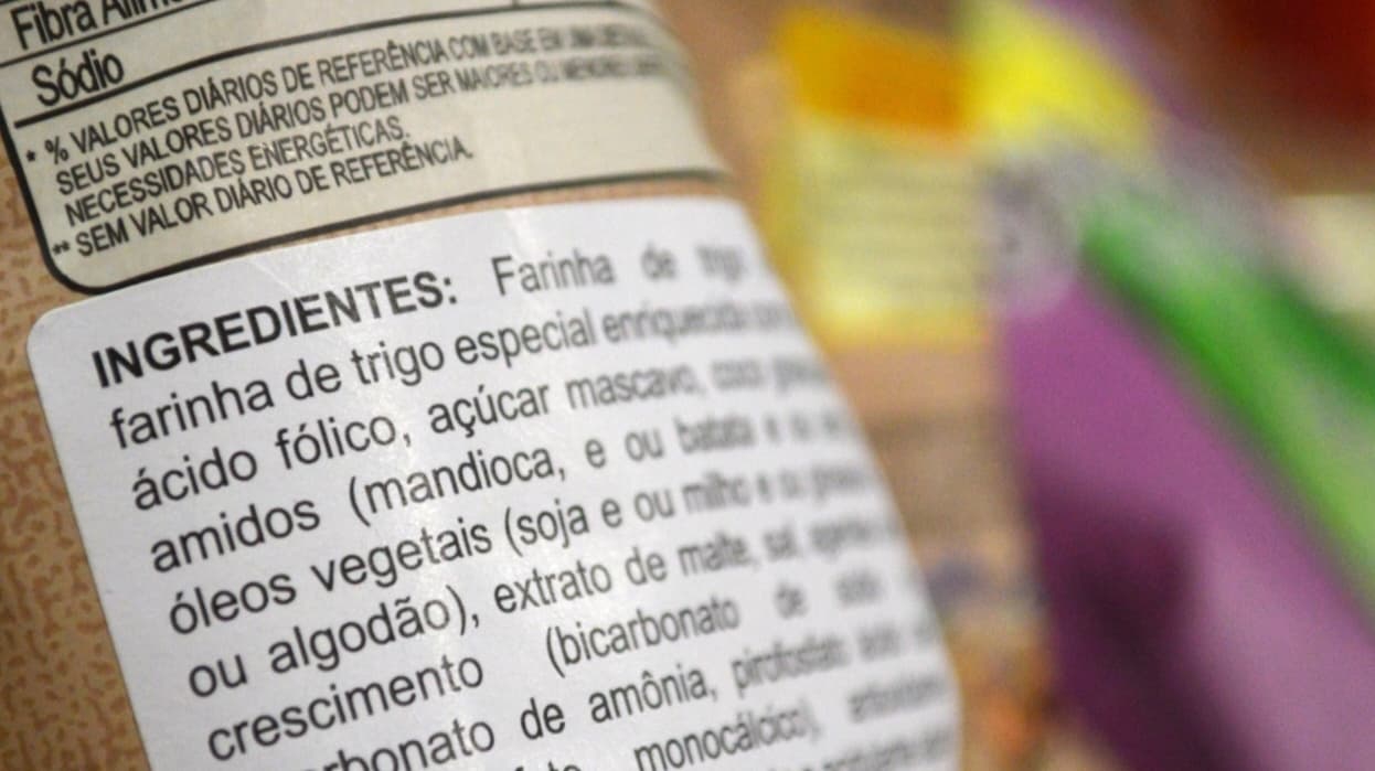 Van por etiquetado de advertencia para cosméticos
