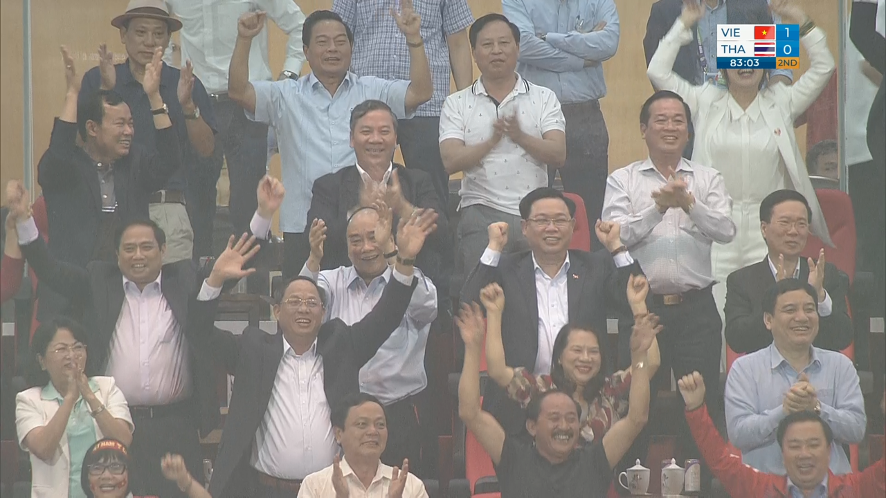 SEAGAME 31 Men FootBall Final VietNam vs ThaiLand 1080i HDTV FEED MP2 H.264-adm820.mkv_snapshot_04.3