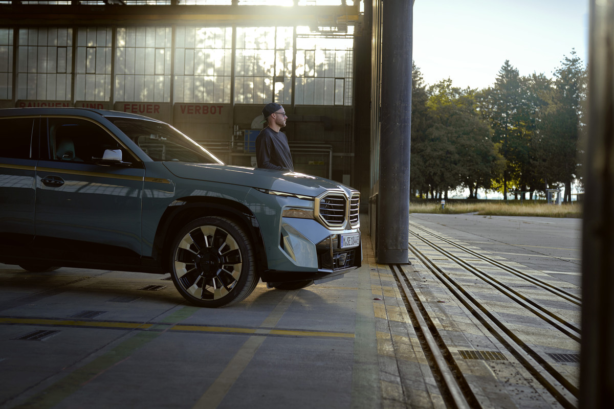 P90478618_highRes_the-first-ever-bmw-x