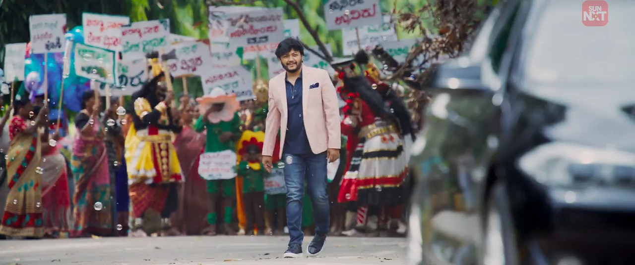 Krishnam Pranaya Sakhi 2024 WebRip [Hindi + Kannada] 480p 720p ESub Screenshot