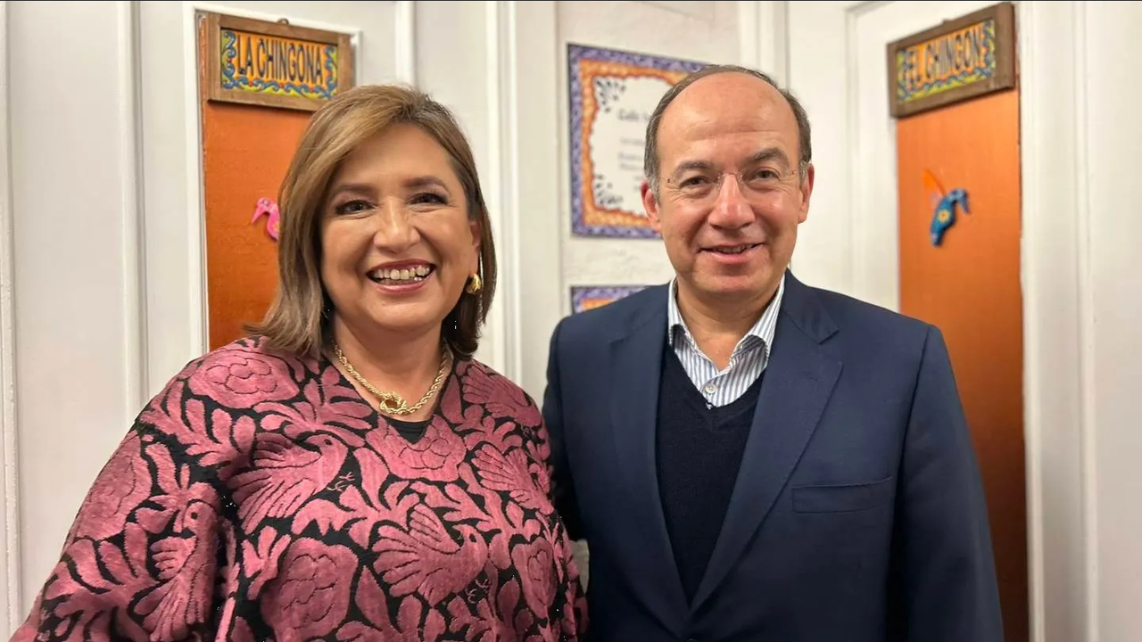 Xóchitl Gálvez se reúne con Felipe Calderón a su llegada a Madrid