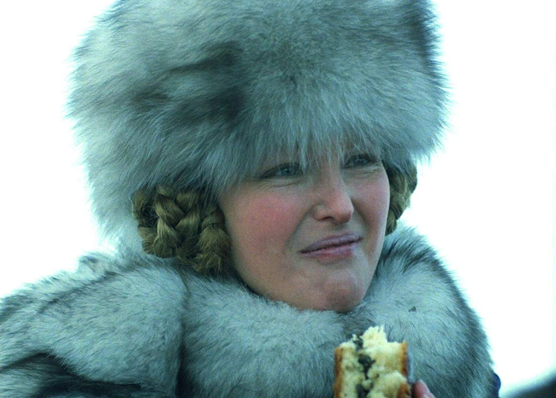 MV5BYmNkODYwYjAtZTdiOS00ZDc0LTkxODgtNDdjNDU3ZWNlZGFhXkEyXkFqcGde