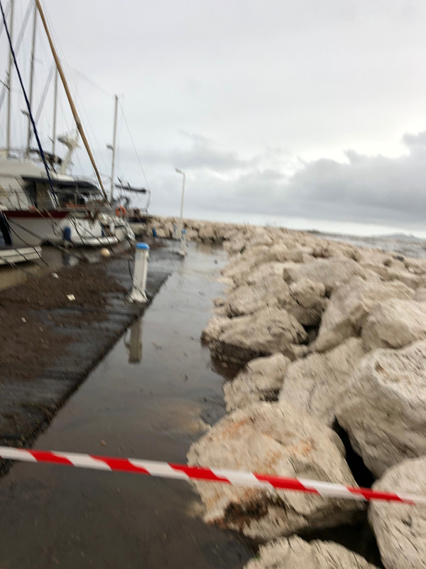 F8B13BAD-A7A1-40B1-AFD3-F65C91CC9FB9