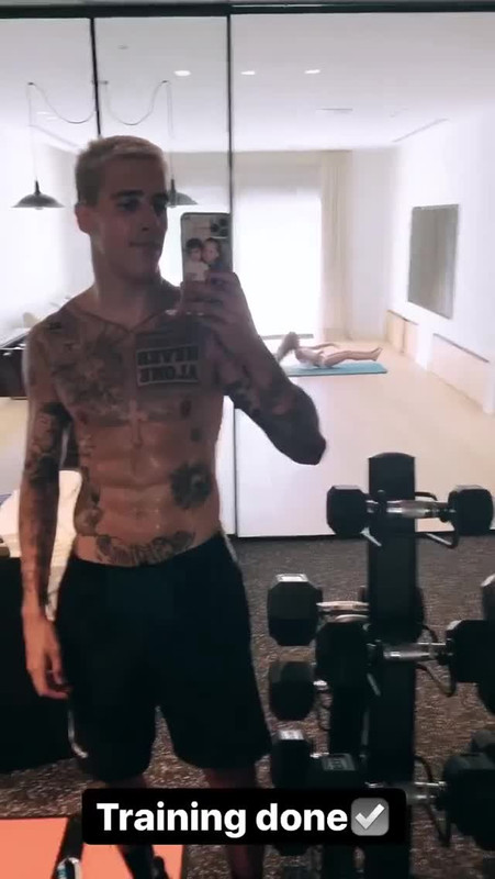 vlcsnap-2020-08-08-23h24m09s148