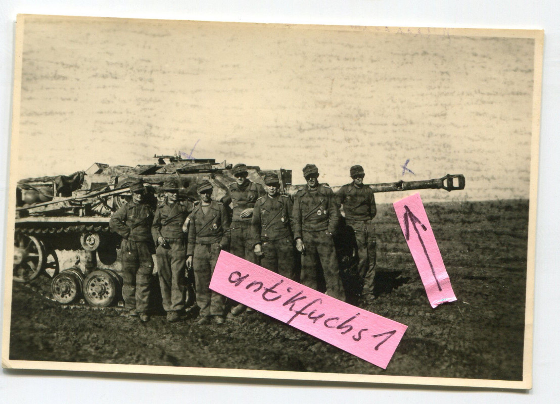 Panzer-Sturmgeschütz von Karl Buckel mit Rohr-Ei