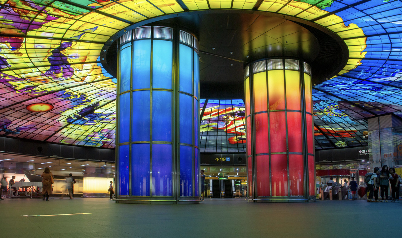 multimrtboulevardstationtaiwan.jpg