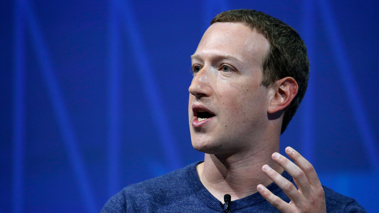 Imperio de Facebook de Mark Zuckerberg se derrumba